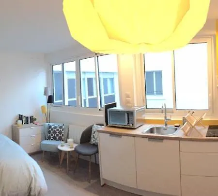 Le Bayard Jaune - Parking & Gare Sncf Daire