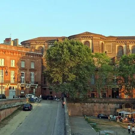 Le Bayard Jaune - Parking & Gare Sncf